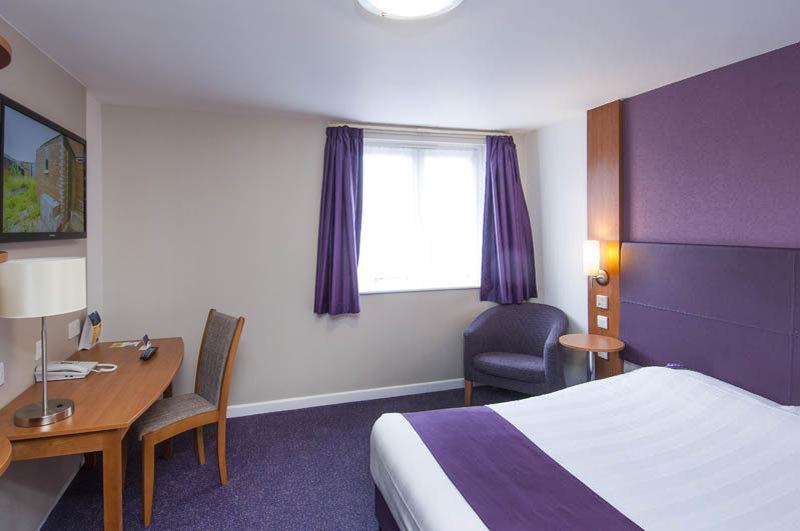 Premier Inn Leeds City Centre Exterior foto